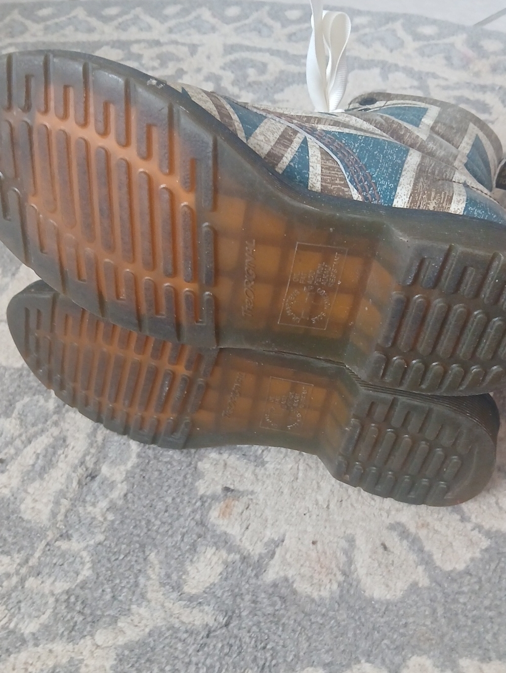 Doc. Martins - Picture 3 of 6